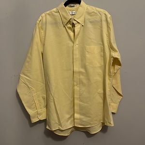 NWOT Van-Heusen Yellow button down